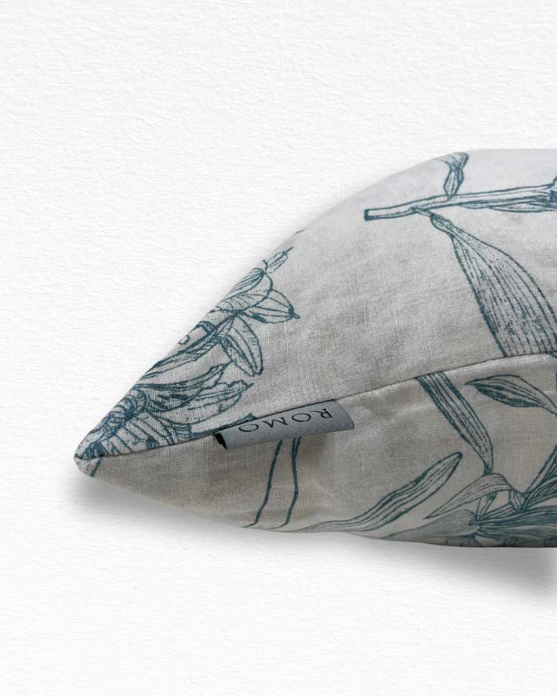 Romo, Japonica - Printed Linen Includes Feather Inner