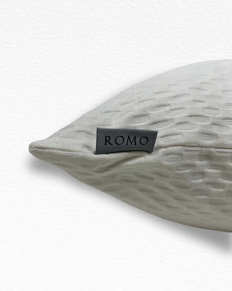 Romo, Muse - Decorative Weave Includes Feather Inner