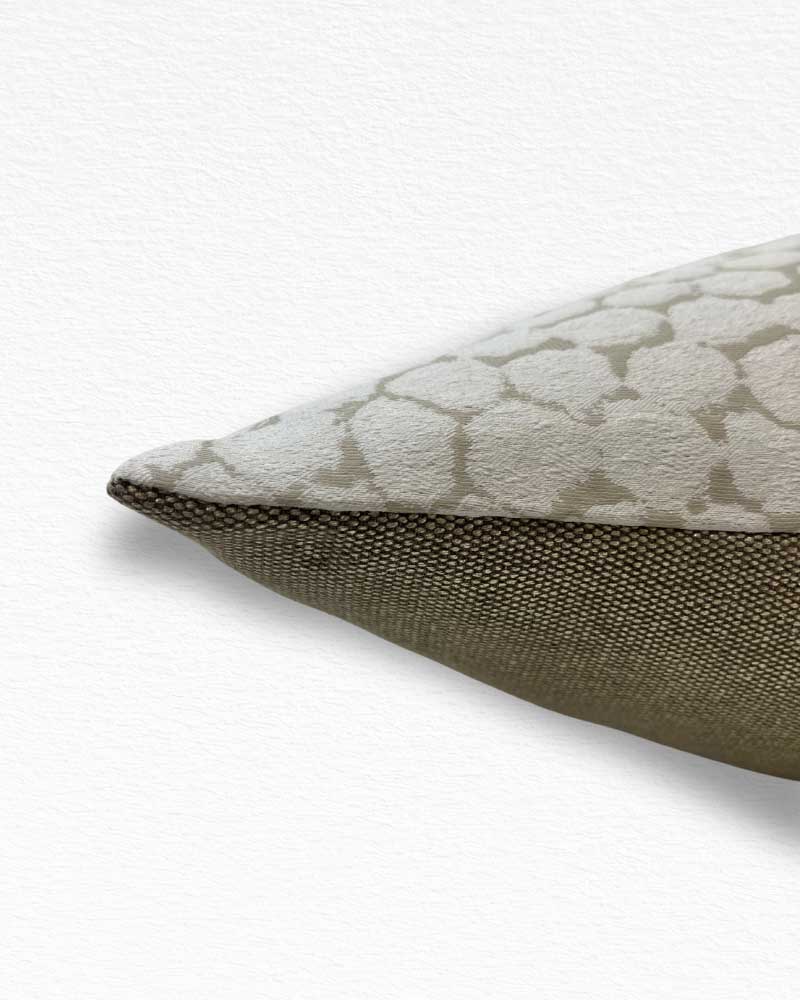 Romo, White Circular Cushion